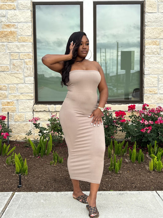 TOP NOTCH DRESS (Tan)